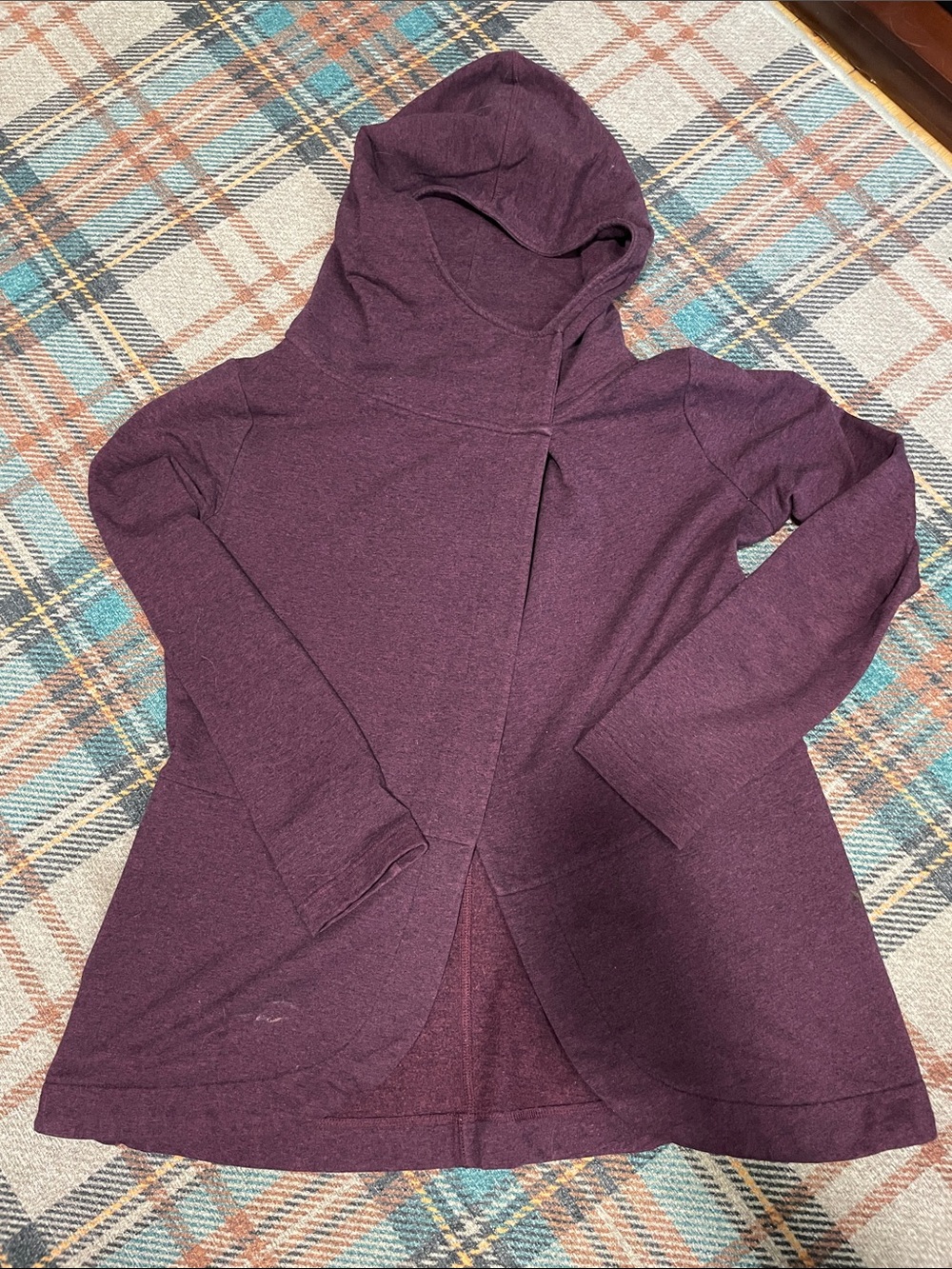 Women's Hooded Tunic Sweatshirt in Plum